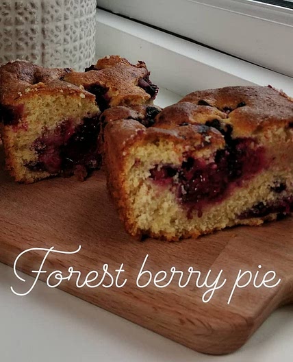 Forest berry pie