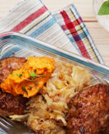 Keto turkey burgers with tomato butter