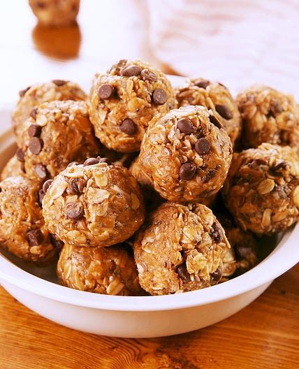 Best-Ever Peanut Butter Protein Balls