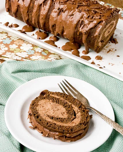 Sugar-Free Low Carb Chocolate Tiramisu Cake Roll