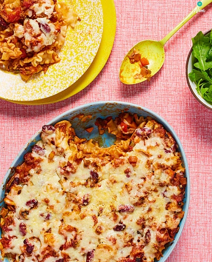 Chilli Pasta Bake | Slimming & Weight Watchers Friendly