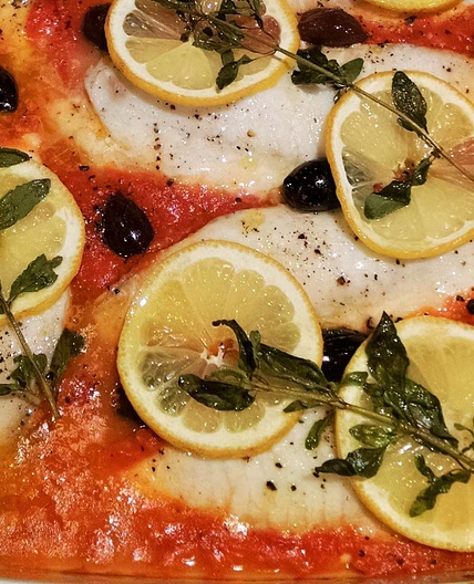 Baked fish in tomato sauce