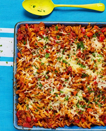 Pasta Bolognese Bake | Slimming & Weight Watchers Friendly