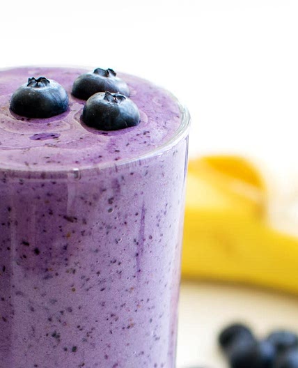 Logan blueberry banana smoothie