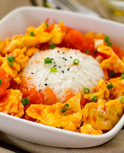 Classic Tomato and Egg Stir-Fry (西红柿炒鸡蛋)