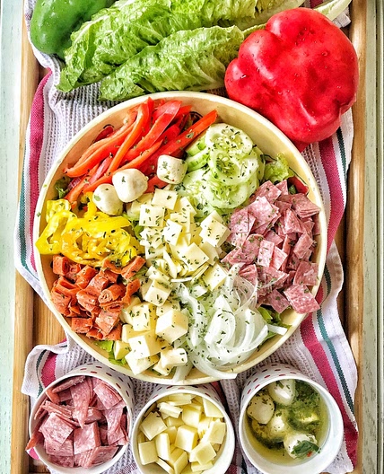 A Salad For Everyone - The Tipsy Housewife