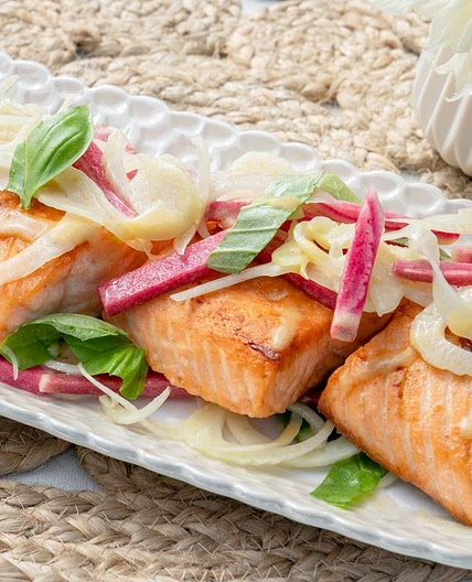 Broiled Salmon with Fennel Salad
