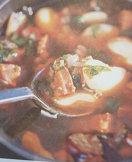 Chorizo, borlotti bean and red onion soup - Ramsay