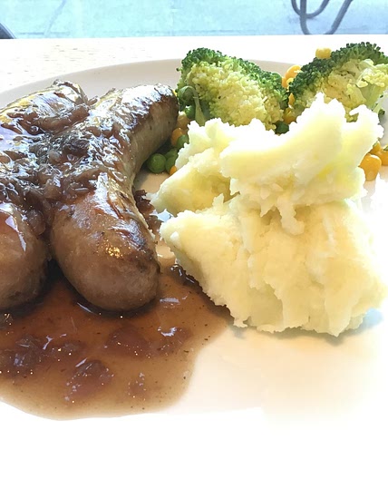Delicious Sausage and Mash With onion gravy 😋