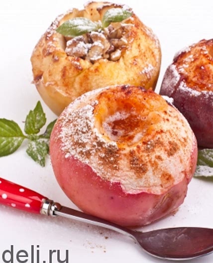 Запеченные яблоки с медом и корицей