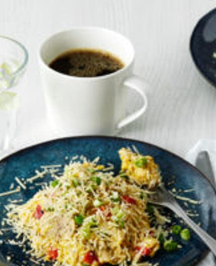 Veggie keto scramble