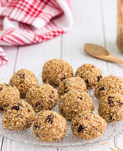 Oatmeal Almond Butter Balls