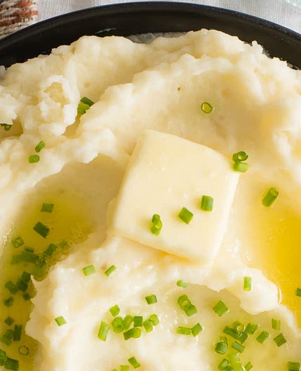 Slow Cooker Buttery Garlic Mashed Potatoes