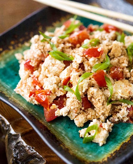 Scrambled Tofu With Tomatoes, Scallions and Soy Sauce