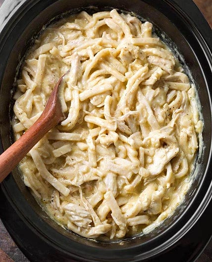 Slow Cooker Chicken and Noodles