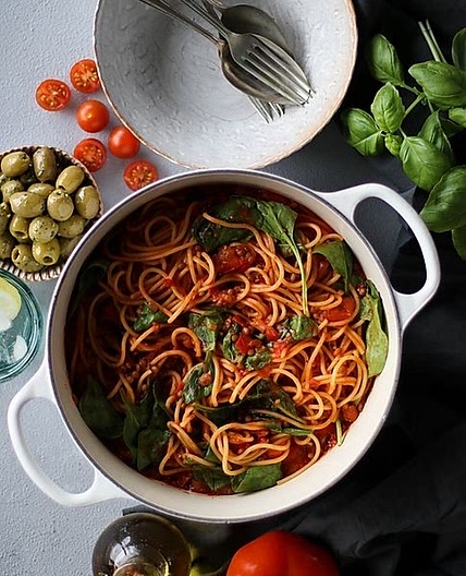 One-Pot Tomato Lentil Pasta