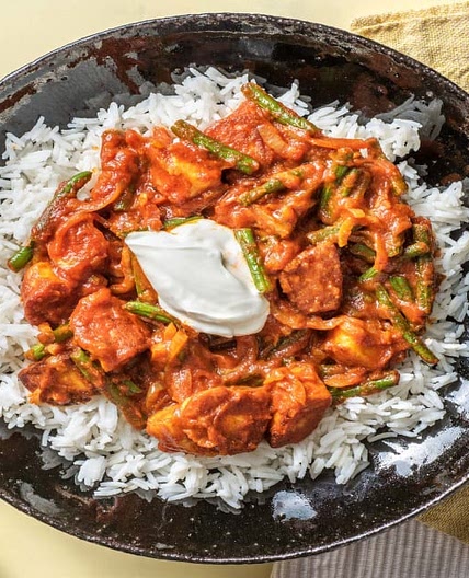 Halloumi & Mango Chutney Curry with Green Beans and Fluffy Rice