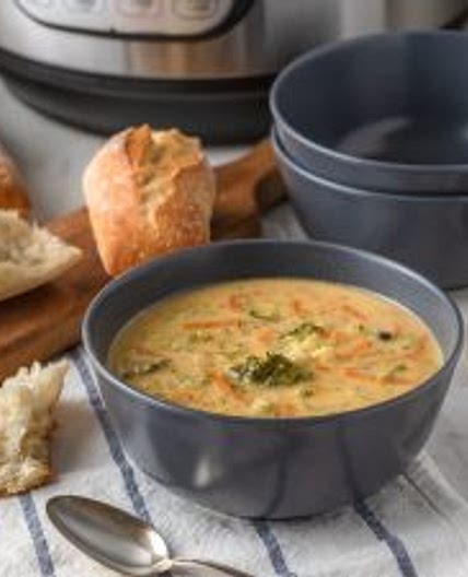 Instant Pot Broccoli and Cheese Soup