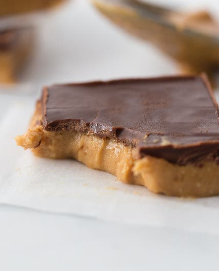 No-Bake Keto Peanut Butter Chocolate Bars