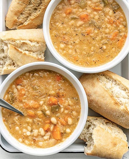 Slow Cooker White Bean Soup