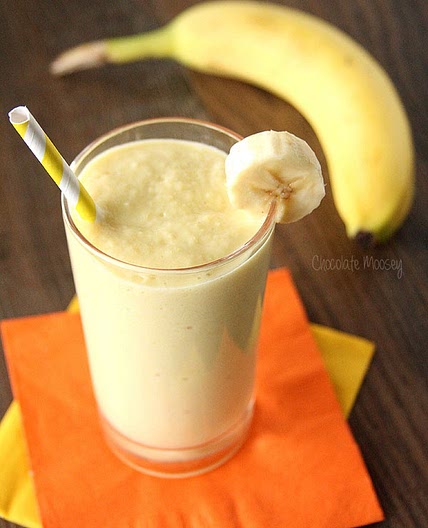 Banana Mango Yogurt Smoothie