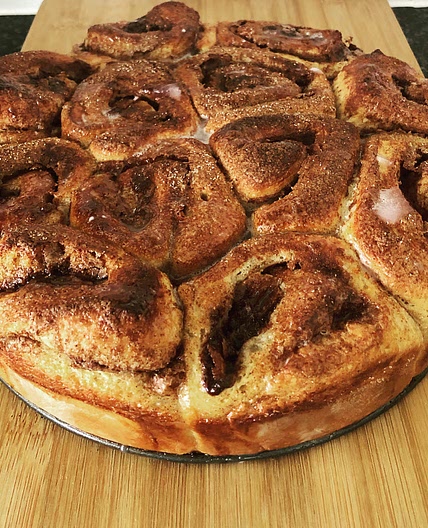 Cinnamon buns by Lau