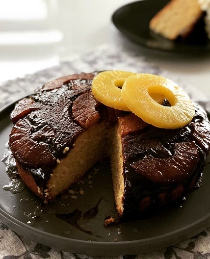 Pineapple/ cinnamon upside-down cake