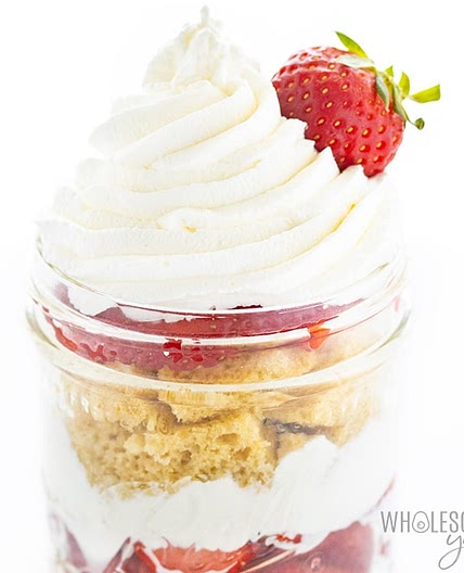 Keto Strawberry Shortcake (In 5 Minutes!)