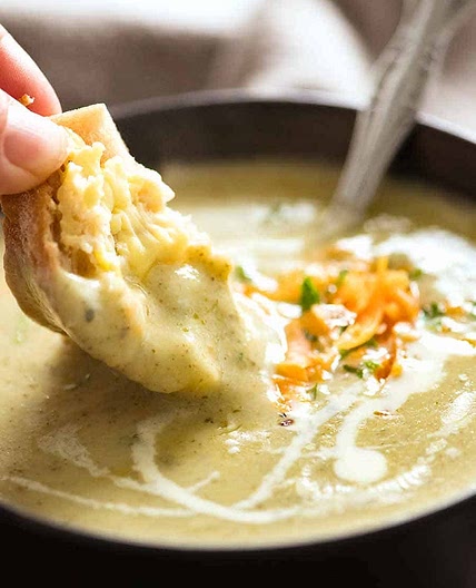 Easy Broccoli Cheese Soup