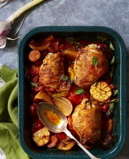Spicy chicken tray bake