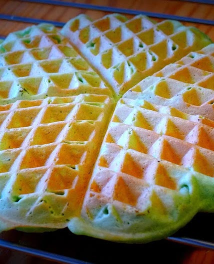 Coconut Pandan Waffles Recipe - Banh Kep La Dua