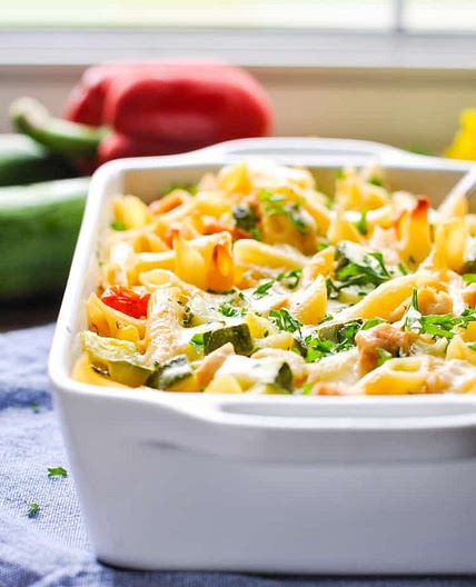 Dump and Bake Summer Pasta with Corn, Zucchini, Tomatoes and Chicken