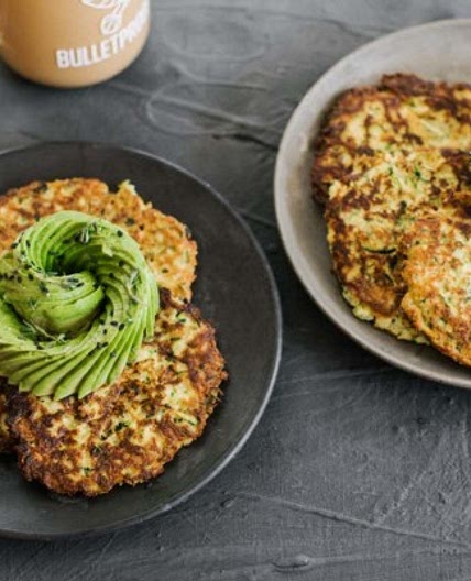 Low-Carb Thyme and Zucchini Fritters