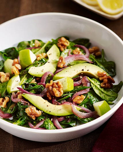 Wilted Spinach Salad with Grilled Onions, Walnuts, Avocado, and Apple | Oldways