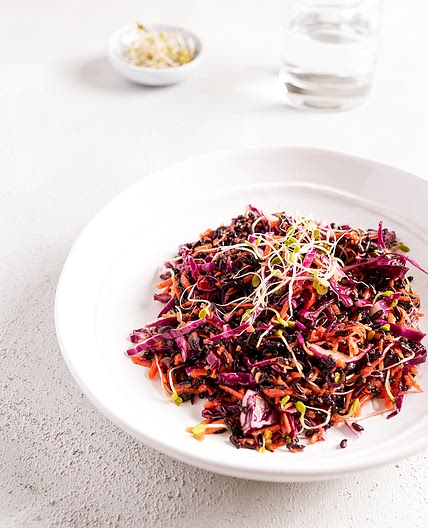 Red cabbage and carrot with black rice salad