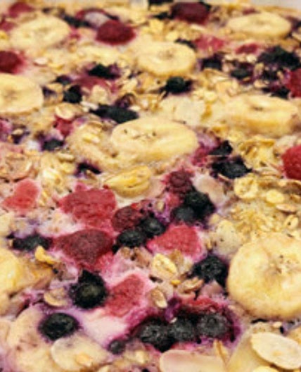Baked Banana-Berry-Oatmeal