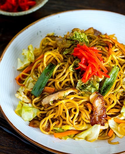 Yakisoba (Japanese Stir Fry Noodles)