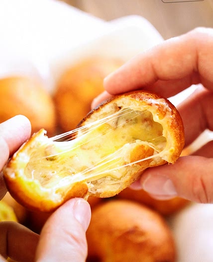 Carthay Circle Fried Biscuits (Copycat)