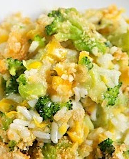 CORN AND BROCCOLI RICE CASSEROLE #vegetarian #easyrecipes
