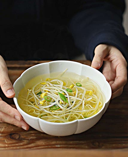 콩나물국