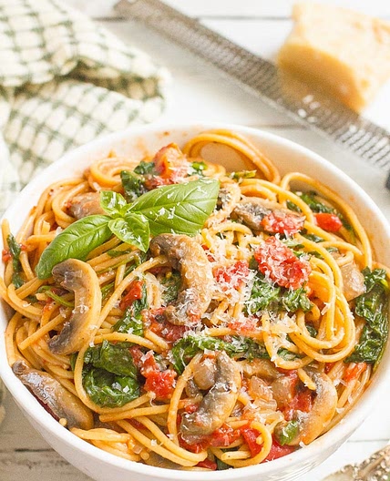 One-pot vegetarian spaghetti