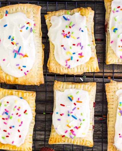 Homemade Strawberry Pop Tarts