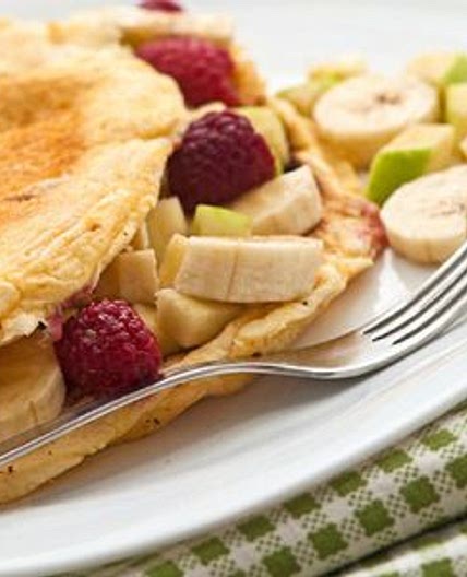 Sweet fruit omelette