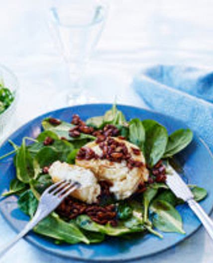 Goat cheese salad with balsamico butter