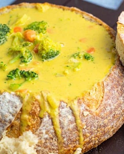 Vegan Cheddar Broccoli Soup