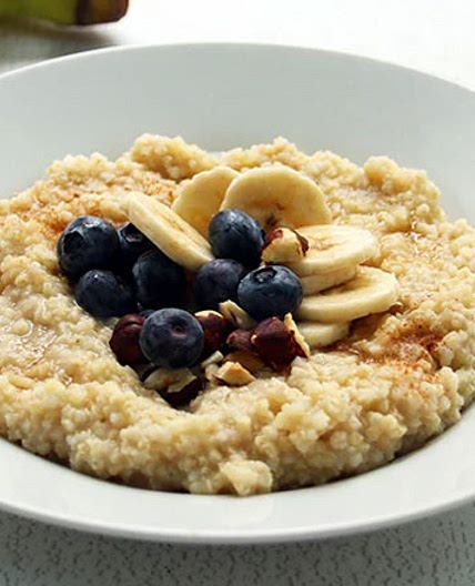 Millet Porridge With Bananas and Blueberries
