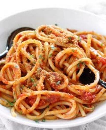Pasta with 5 Ingredient Butter Tomato Sauce