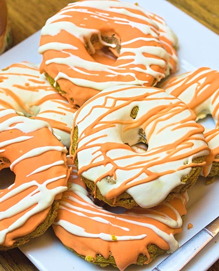 Homemade Pumpkin Dog Donuts