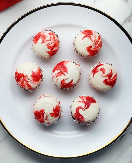 Peppermint Macarons Recipe by Tasty
