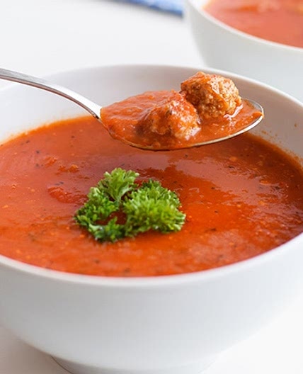 Low FODMAP Tomato soup with meatballs
